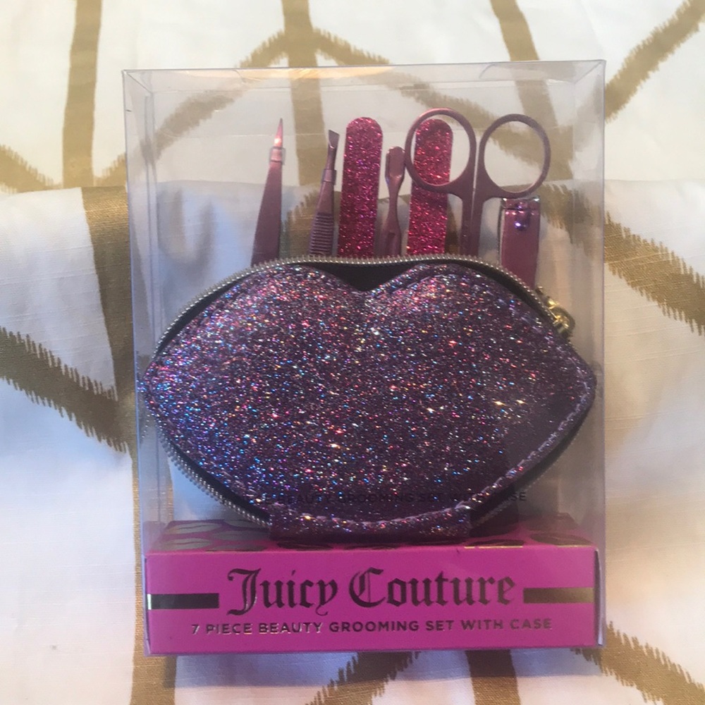 Sold JUICY COUTURE 7 Pc Grooming Manicure Kit - Picture 1 of 5